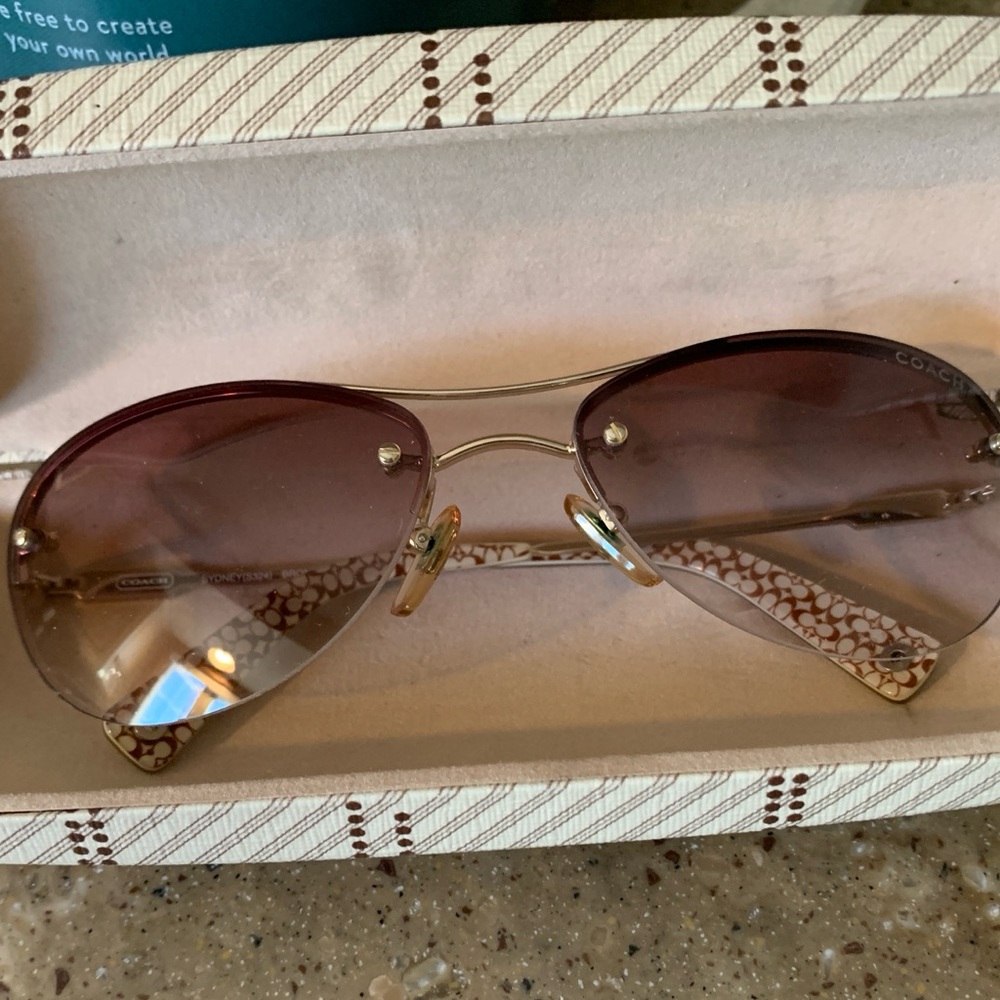 Coach Sydney rare bronzeWomen's Sunglasses -